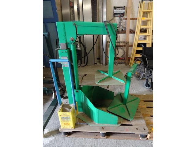 Onderdelen persmachine v.v.v - afbeelding 1 van  3