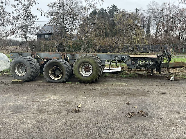 Onderstel van silagewagen dezeure m33 - afbeelding 11 van  21