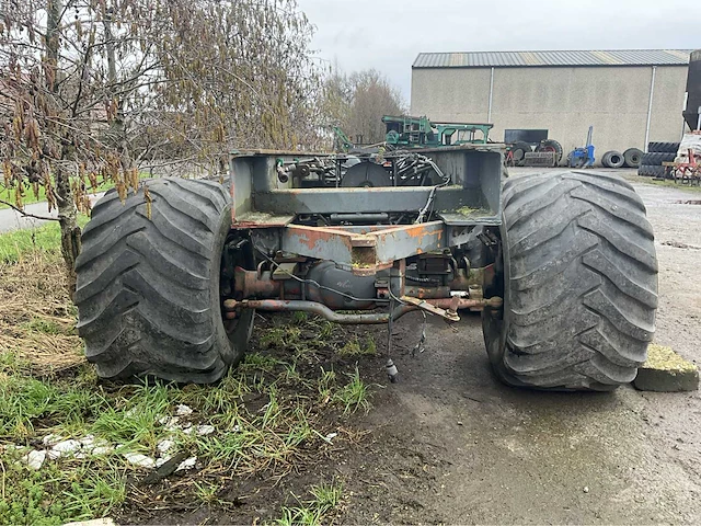 Onderstel van silagewagen dezeure m33 - afbeelding 13 van  21