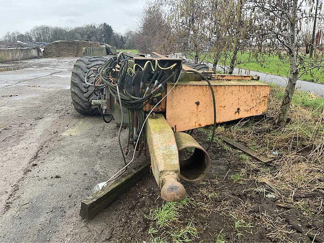 Onderstel van silagewagen dezeure m33 - afbeelding 17 van  21