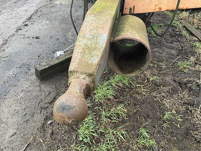 Onderstel van silagewagen dezeure m33 - afbeelding 18 van  21