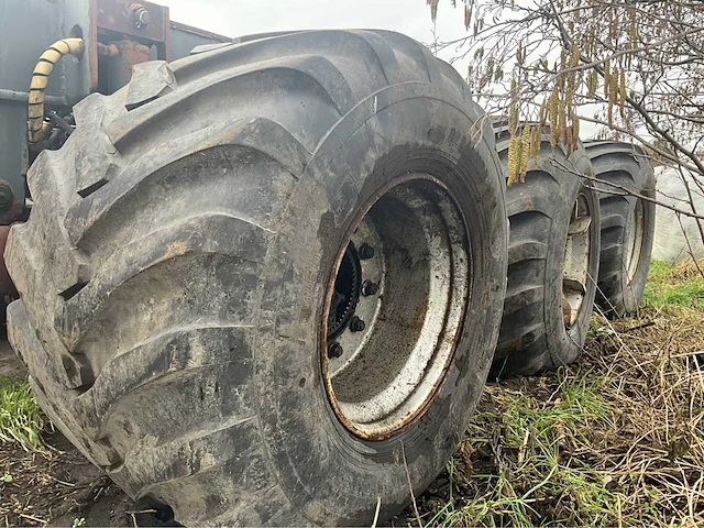 Onderstel van silagewagen dezeure m33 - afbeelding 20 van  21
