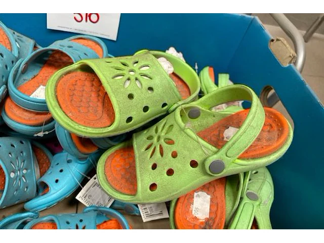 Ong 10 tal kinderschoenen - afbeelding 2 van  3