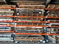 Ong 20 paletten + inhoud - afbeelding 1 van  7