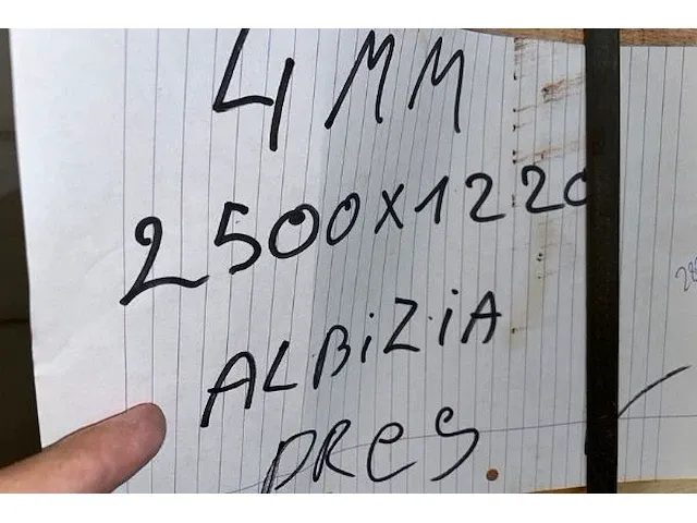 Ong 200 albiza plywood platen 4 mm dikte - afbeelding 4 van  6