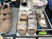 Ong 38 paar schoenen voor dames en heren - afbeelding 4 van  6