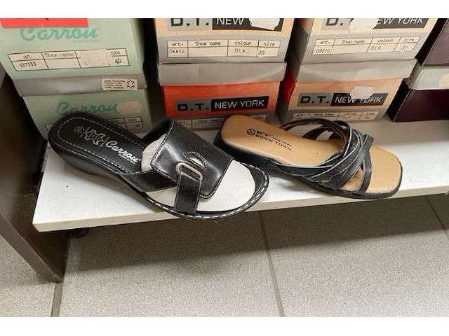 Ong 50 paar schoenen - afbeelding 4 van  5