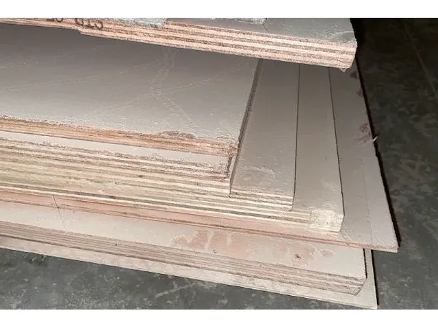 Ong 65 plywood platen + 8 multiplexplaten - afbeelding 3 van  3