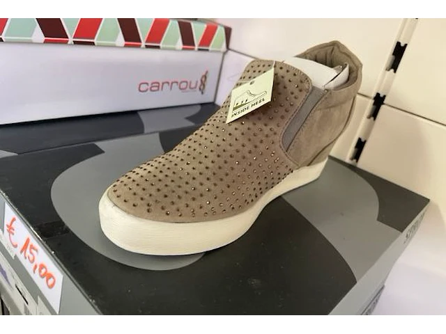 Ong 85 paar damesschoenen - afbeelding 3 van  7
