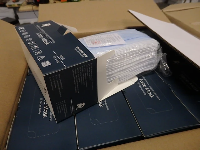 Ongeopende doos mondmaskers 2000 stuks - afbeelding 2 van  2