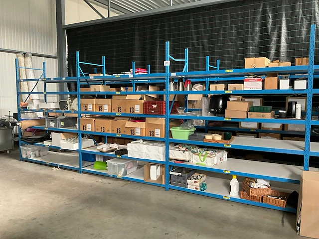 Ongeveer 17 lpm magazijnstelling - afbeelding 1 van  7