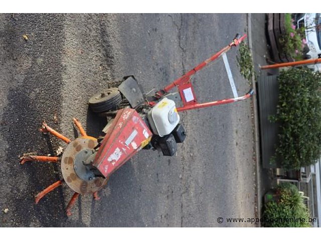 Onkruidborstelmachine nimos - afbeelding 1 van  2