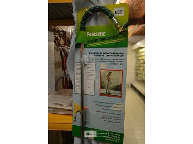 Onkruidbrander - afbeelding 1 van  3