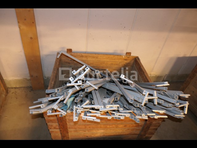 Ontmantelde rekken - afbeelding 2 van  16