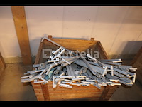 Ontmantelde rekken - afbeelding 2 van  16