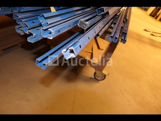 Ontmantelde rekken - afbeelding 14 van  16