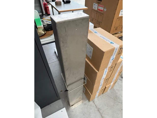 Ontsmetingsmiddeldispensers + ontsmettingsmiddelen - afbeelding 4 van  6