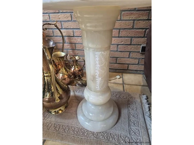 Onyx bijzettafel ø 40cm h 56cm - afbeelding 3 van  3