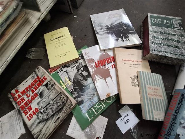 Oorlogsboeken - afbeelding 2 van  4