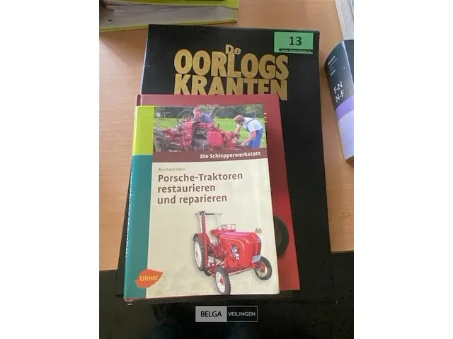 Oorlogskranten + boeken tractors - afbeelding 1 van  2