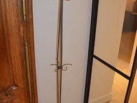 Oosterse loper ca. 3 m, smeedijzeren kapstok, porseleinen paraplubak - afbeelding 7 van  7