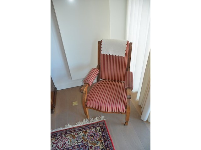 Opazetel, beige lederen poef, 2 ronde bijzettafeltjes - afbeelding 6 van  8