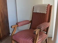 Opazetel, beige lederen poef, 2 ronde bijzettafeltjes - afbeelding 7 van  8