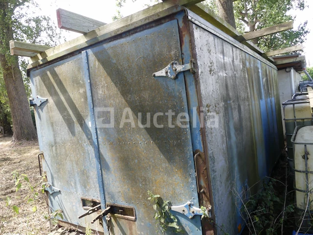 Opbergdoos voor buiten (oude bestelwagen) - afbeelding 3 van  5