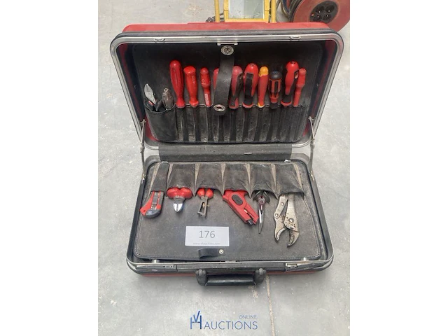 Opbergkoffer met handgereedschappen - afbeelding 1 van  5