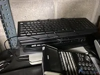 Opbergrek met inhoud - afbeelding 5 van  26