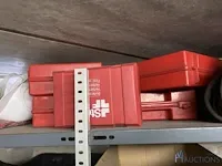 Opbergrek met inhoud - afbeelding 10 van  26