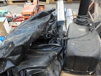 Opblaasbare jacuzzi intex - afbeelding 1 van  4