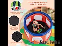 Opblaasbare trampoline voor kinderen met veiligheidsnet - afbeelding 1 van  8