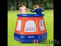 Opblaasbare trampoline voor kinderen met veiligheidsnet - afbeelding 5 van  8