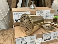 Opbouw hoofddouche dornbracht en 6x handdoekhouder - afbeelding 3 van  8