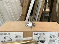 Opbouw hoofddouche dornbracht en 6x handdoekhouder - afbeelding 5 van  8
