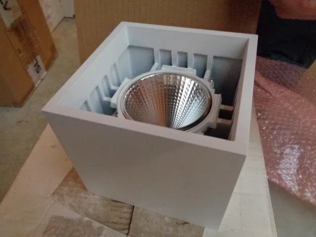 Opbouwarmatuur delta light - afbeelding 1 van  3