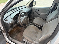 Opel - 2003 - combo - personenauto - afbeelding 11 van  32