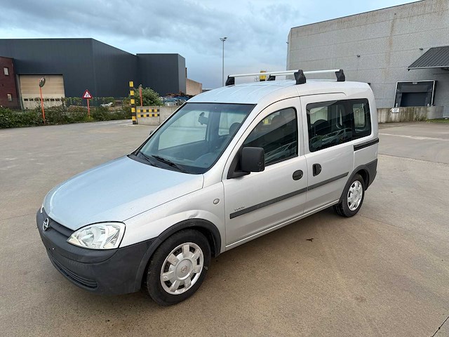 Opel - 2003 - combo - personenauto - afbeelding 1 van  32