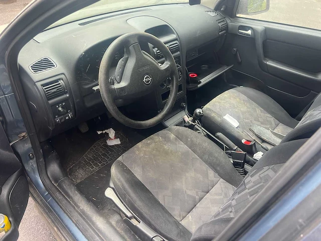 Opel - 2004 - astra - personenauto - afbeelding 4 van  14
