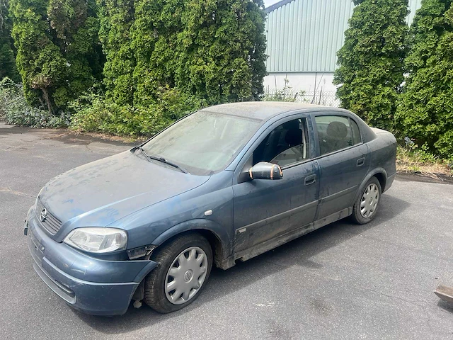 Opel - 2004 - astra - personenauto - afbeelding 1 van  14