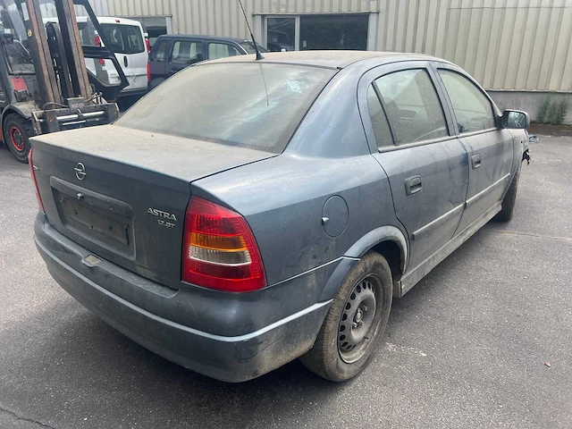 Opel - 2004 - astra - personenauto - afbeelding 9 van  14