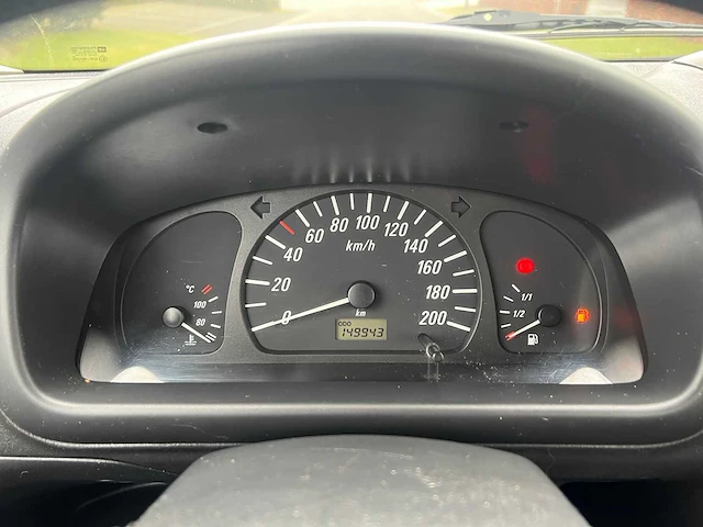 Opel - 2005 - agila - personenauto - afbeelding 10 van  18