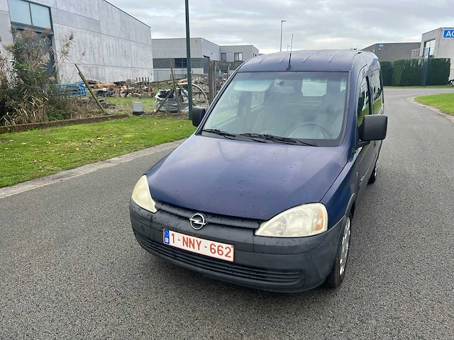 Opel - 2007 - combo - personenauto - afbeelding 18 van  24