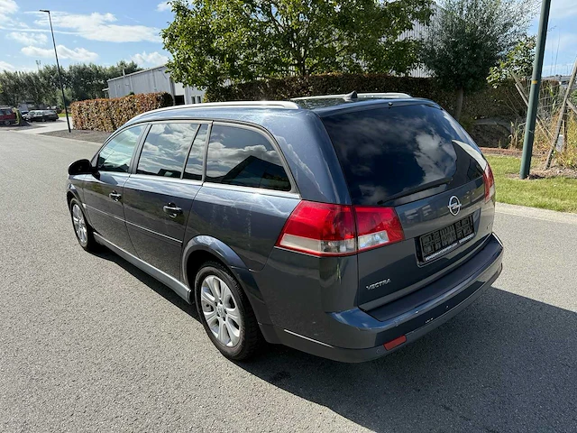 Opel - 2007 - vectra - personenauto - afbeelding 2 van  24