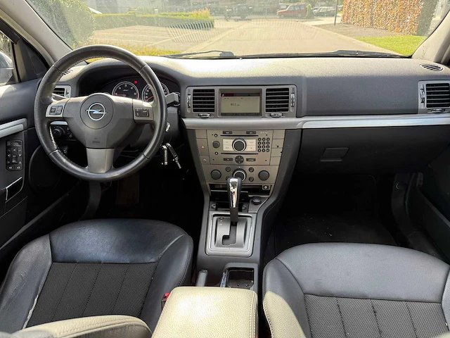 Opel - 2007 - vectra - personenauto - afbeelding 6 van  24