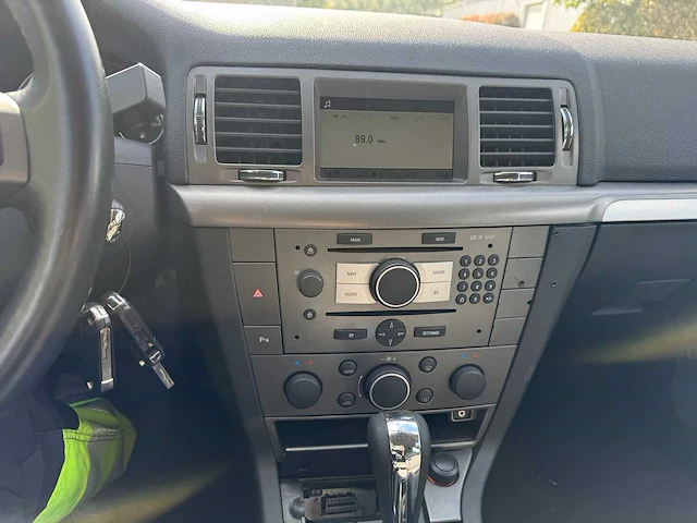 Opel - 2007 - vectra - personenauto - afbeelding 11 van  24