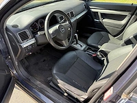 Opel - 2007 - vectra - personenauto - afbeelding 13 van  24