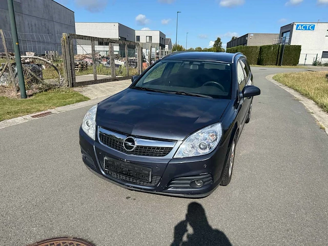 Opel - 2007 - vectra - personenauto - afbeelding 22 van  24