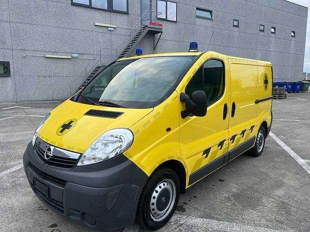 Opel - 2008 - vivaro - ambulance - personenauto - afbeelding 5 van  32